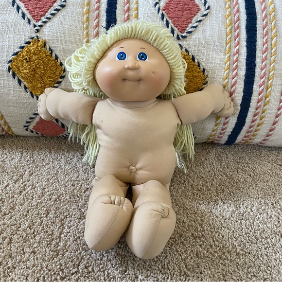 Cabbage Patch Kids Other - Vintage 1985 Cabbage Patch Kids Doll Blond Hair